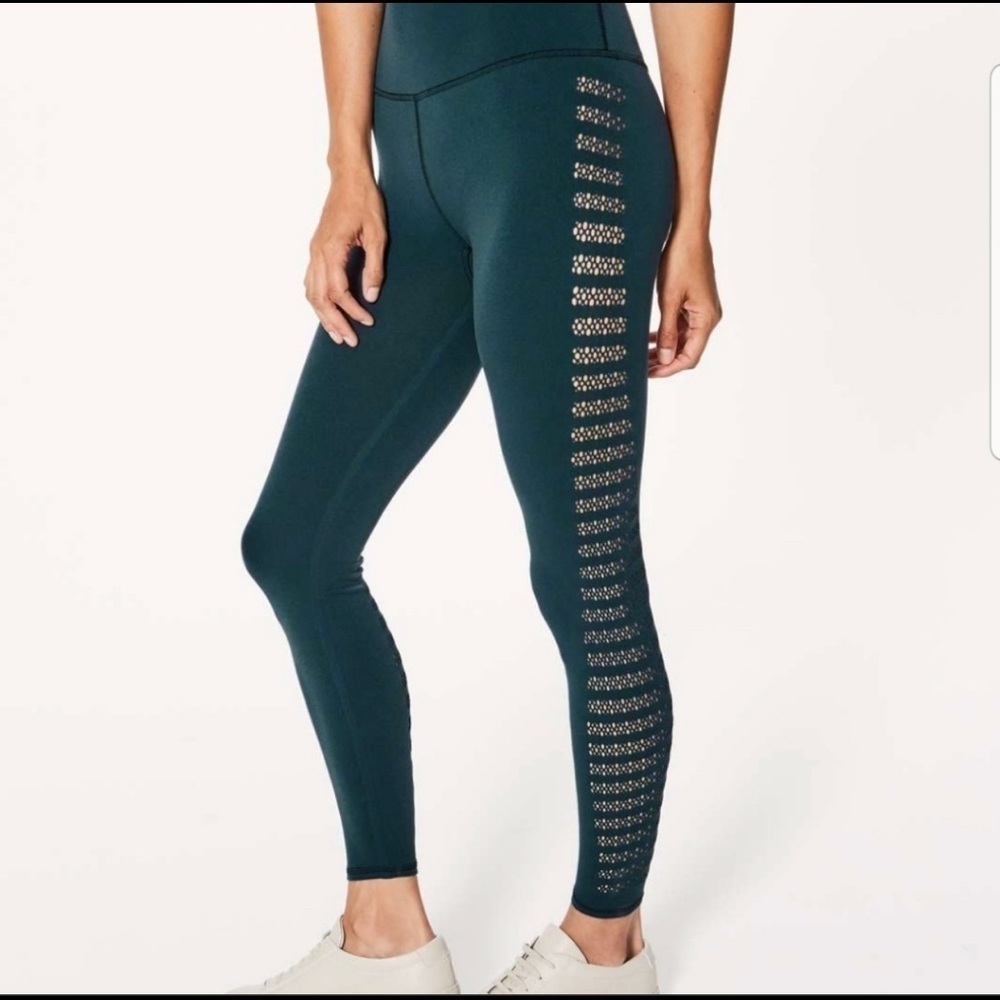 Lululemon reveal tight submarine